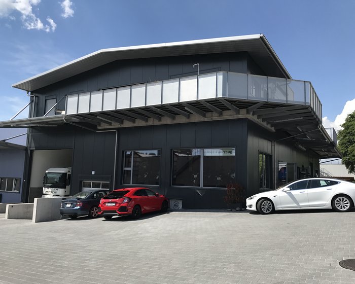 Gewerbehaus Moto Keller in Würenlingen